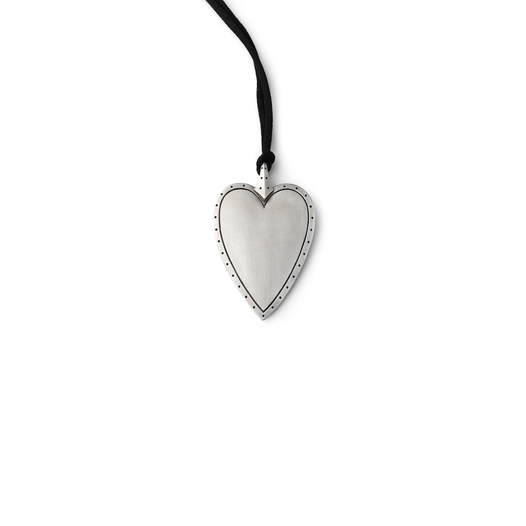 ECLE-NECKLACE-CORAZON-NUDE-1