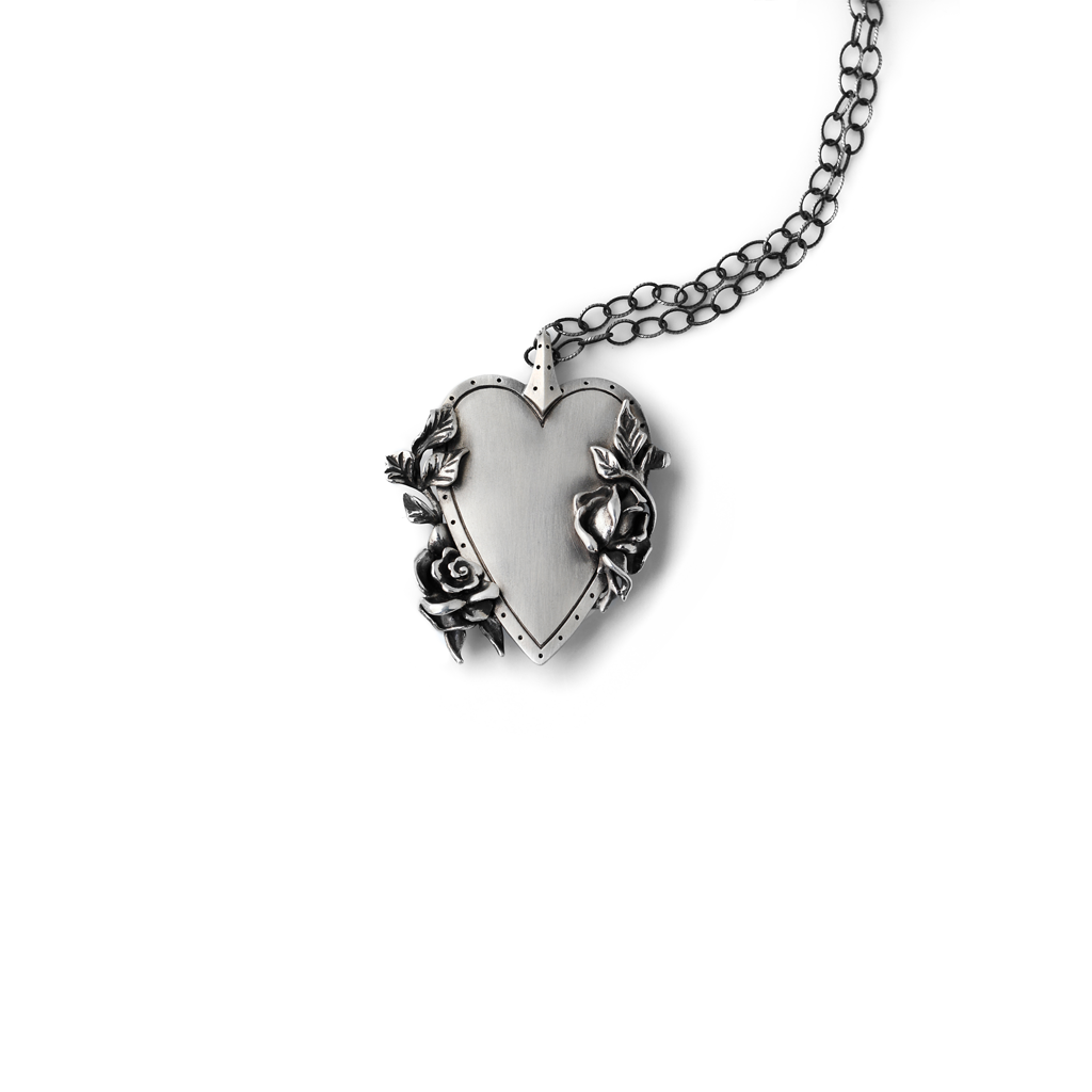 ECLE-NECKLACE-HEART-&-DOUBLE-ROSES-1