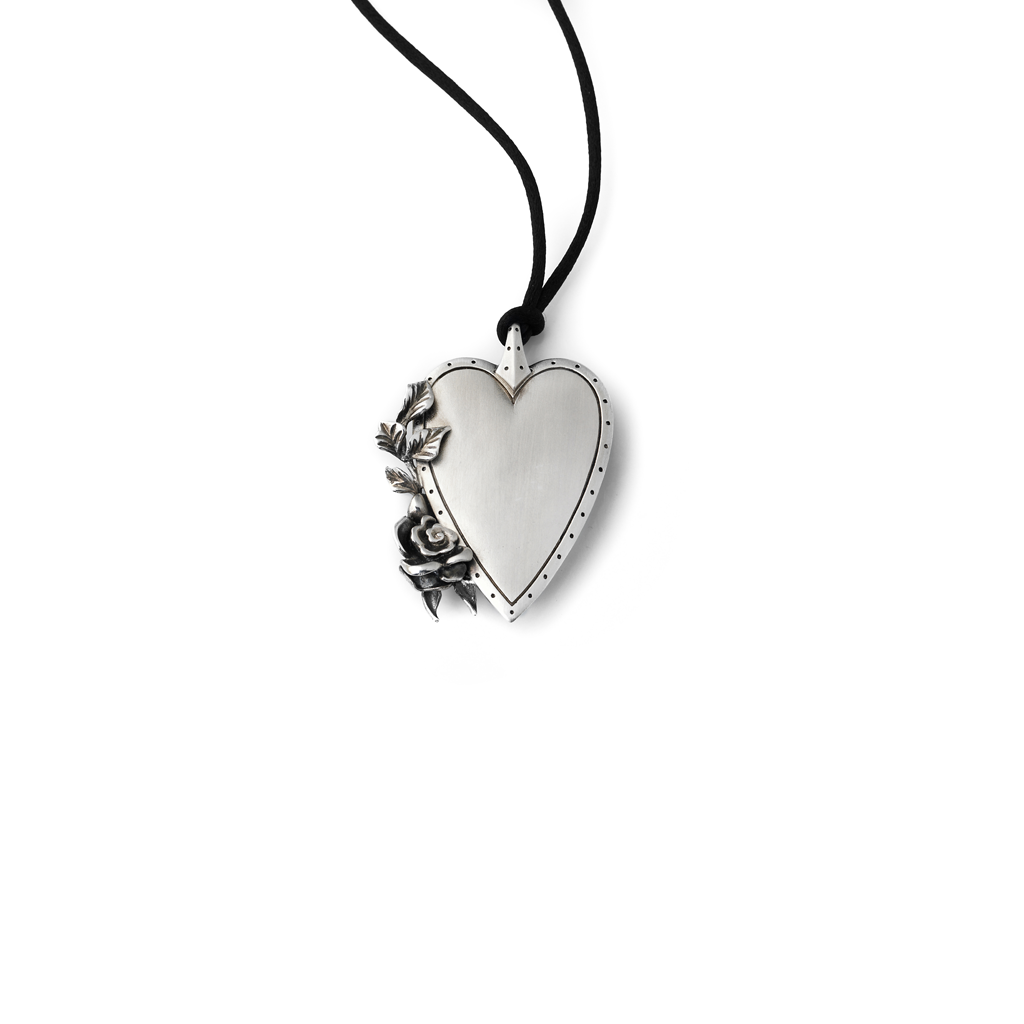 ECLE-NECKLACE-HEART-&-ROSE-1